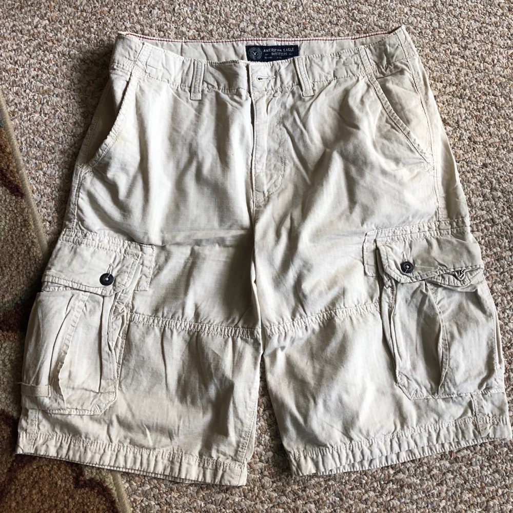 American Eagle men’s shorts